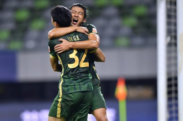 开云官网-【中超】张玉宁2球杜加利奇扳平 10人梅州2比2国安