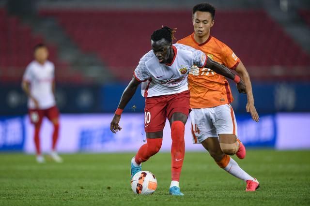 【中超】徐新处子球恩迪亚耶绝杀 海港2比1武汉长江